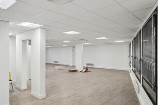 Plus de détails pour Bureau à louer