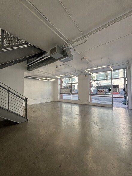 285 W 6th St, San Pedro, CA for lease - Building Photo - Image 3 of 22