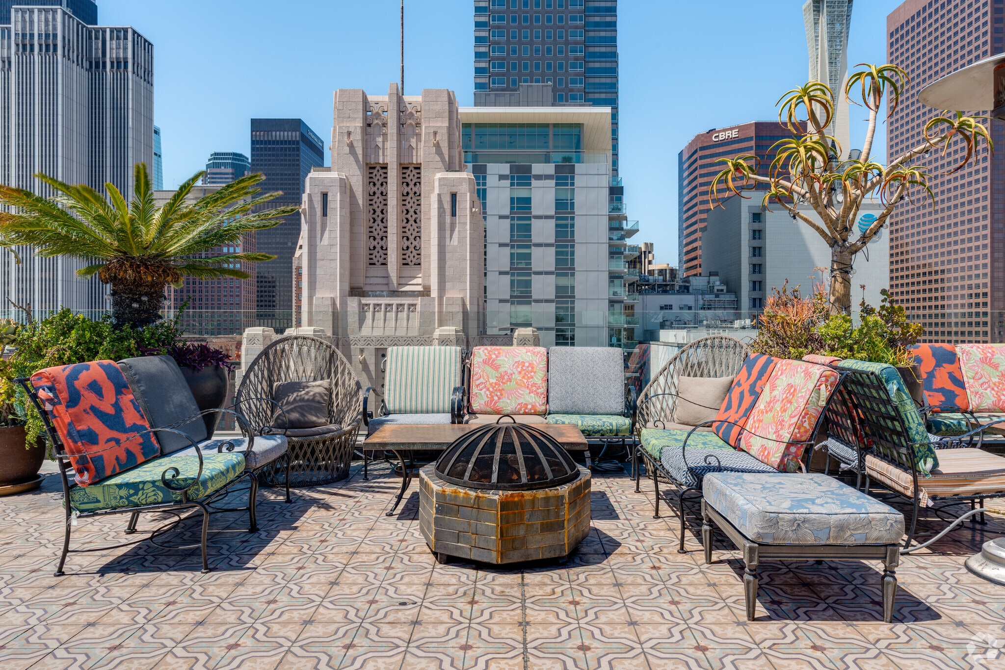 448 S Hill St, Los Angeles, CA for lease Building Photo- Image 1 of 9