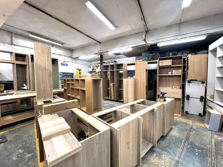 339 London Rd, Mitcham for sale - Building Photo - Image 3 of 4