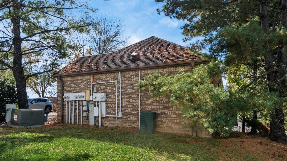 3608-3616 Maple Ave, Zanesville, OH for sale - Building Photo - Image 3 of 10