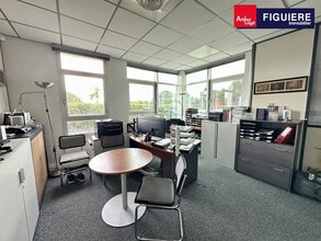 Bureau dans Aix-en-Provence à louer Photo intérieure- Image 1 de 10