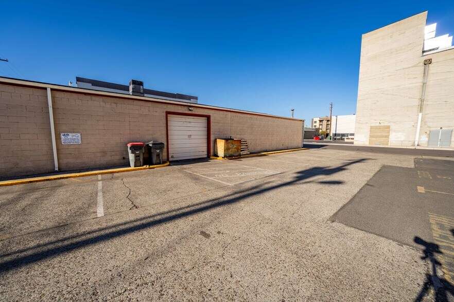 125 N Holly St, Medford, OR for sale - Building Photo - Image 3 of 23