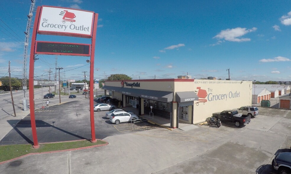 1568 Austin Hwy, San Antonio, TX for lease - Building Photo - Image 1 of 3