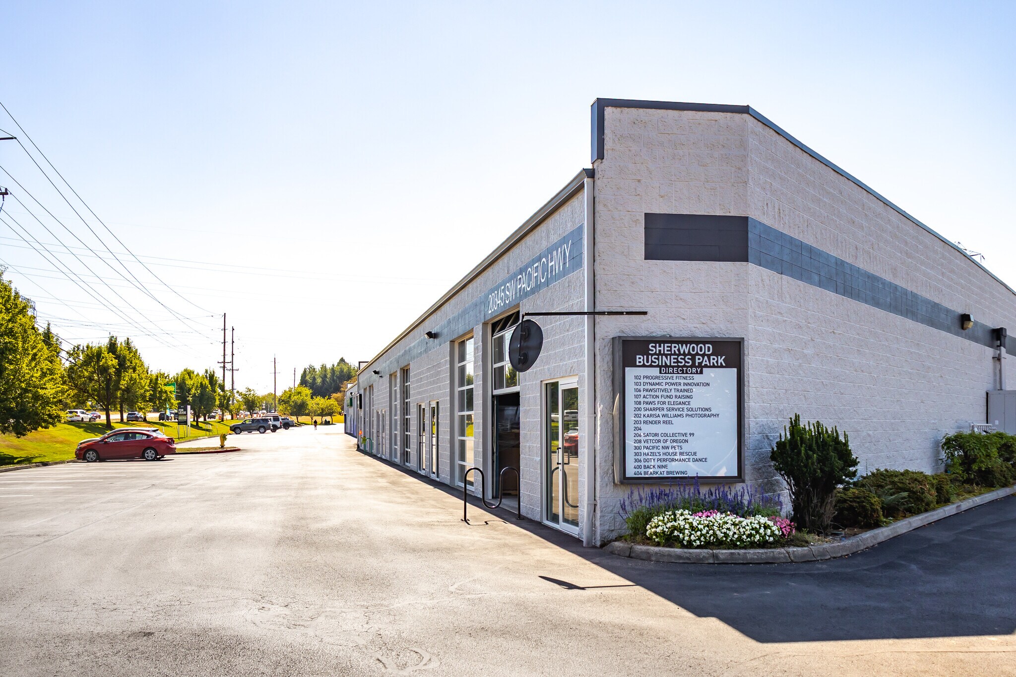 20345 SW Pacific Hwy, Sherwood, OR à vendre Photo du bâtiment- Image 1 de 1