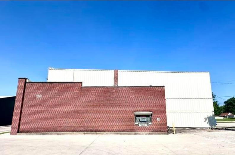 12 W Mill St, Shelburn, IN for sale - Building Photo - Image 3 of 16