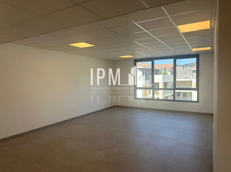 Bureau dans Aubagne à vendre Photo intérieure- Image 1 de 9