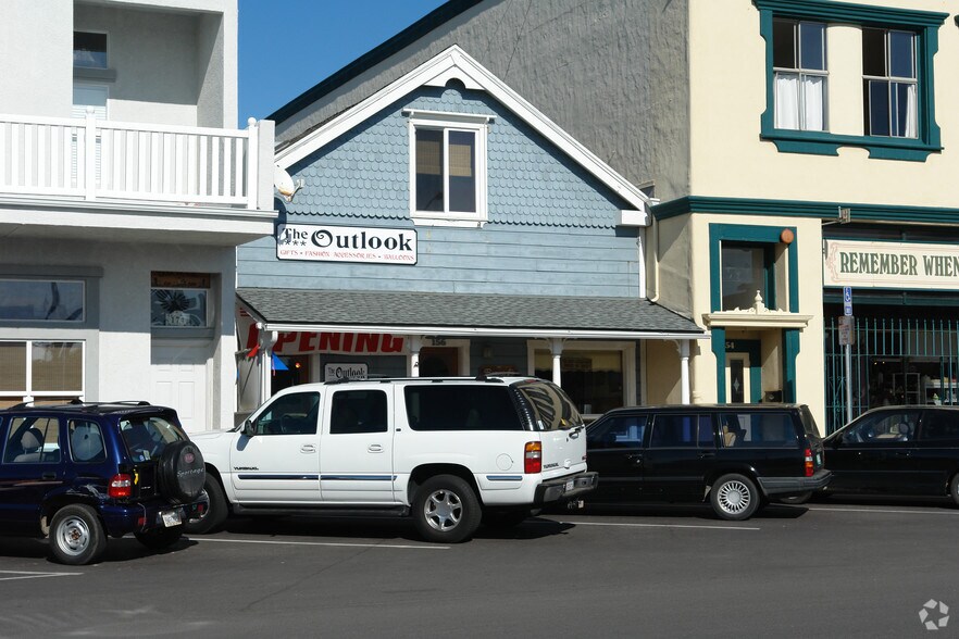 156 N Ocean Ave, Cayucos, CA à louer - Photo du bâtiment - Image 2 de 6