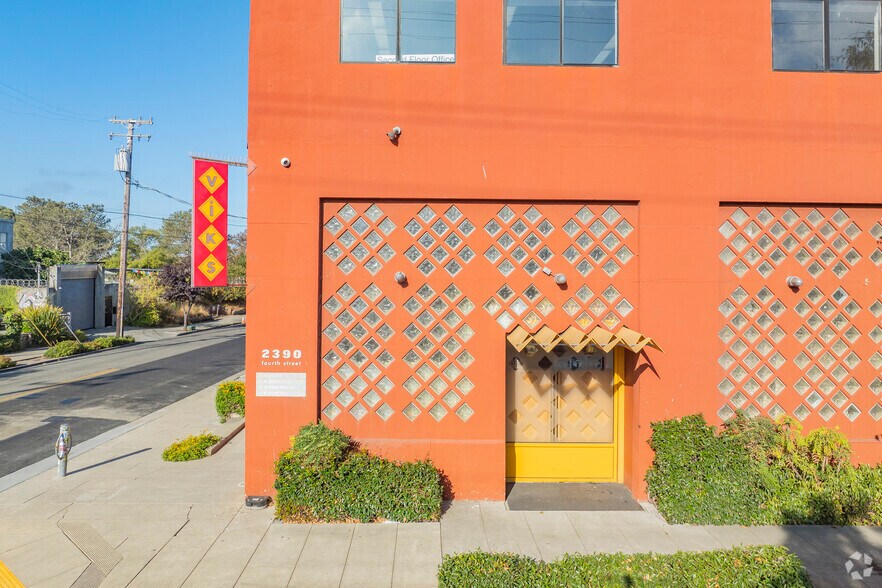 2390 4th St, Berkeley, CA à louer - Photo du bâtiment - Image 3 de 19
