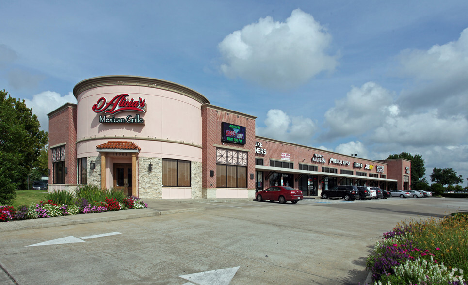 12002 Richmond Ave, Houston, TX for lease - Primary Photo - Image 2 of 3