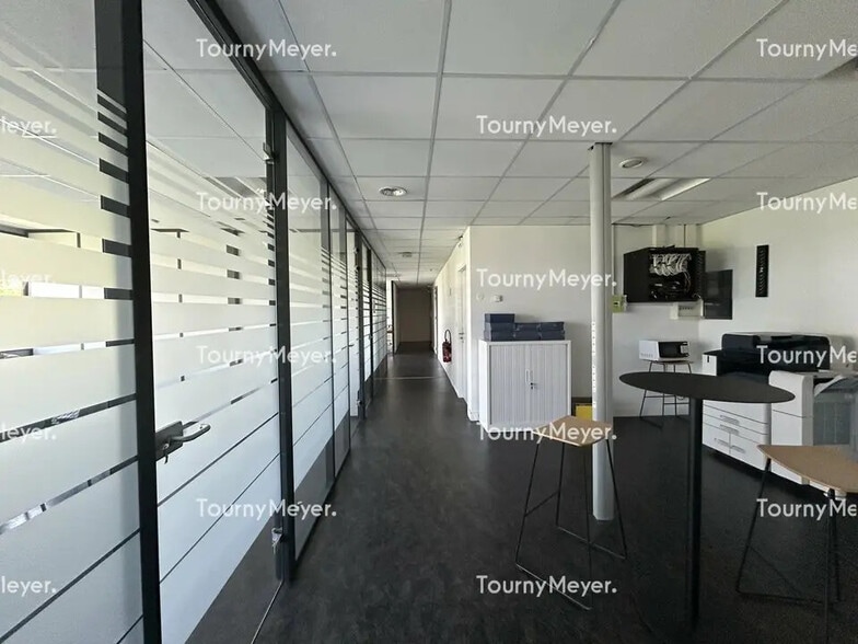 Office in Montpellier for lease - Interior Photo - Image 3 of 4