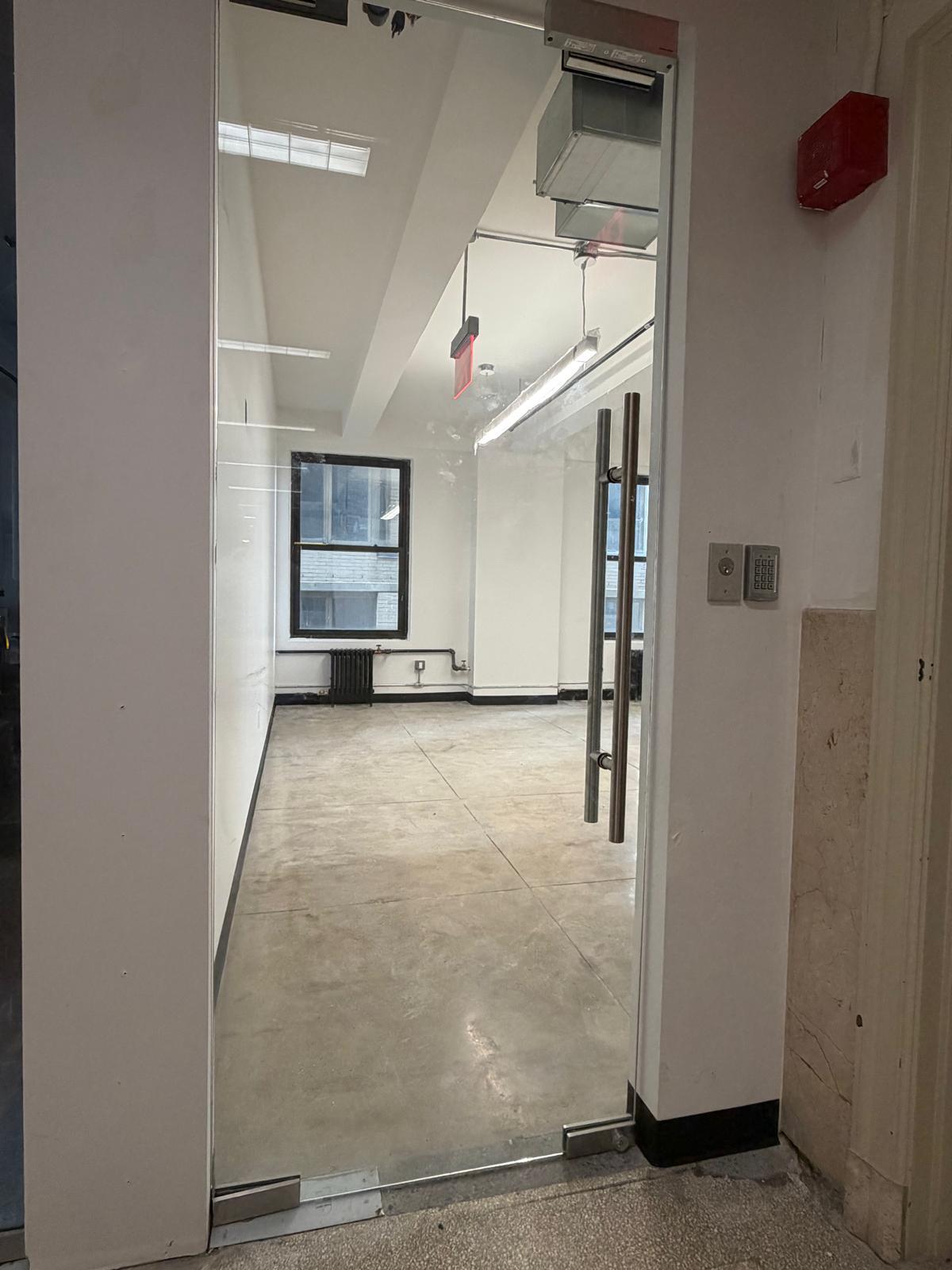 225 Broadway, New York, NY for lease Interior Photo- Image 1 of 3