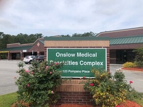 123 Pompano Pl, Jacksonville, NC for lease Interior Photo- Image 1 of 3