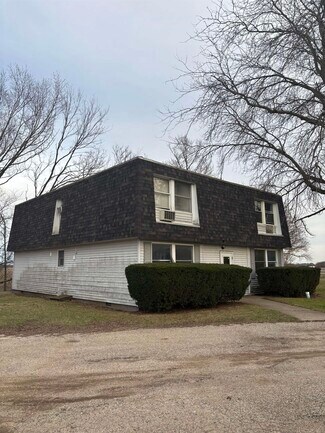 Plus de détails pour 421 E Knoxville St, Brimfield, IL - Multi-résidentiel à vendre