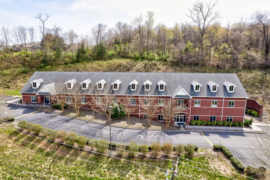 2265 Old Highway 95, Lenoir City, TN à vendre - Photo du bâtiment - Image 3 de 37