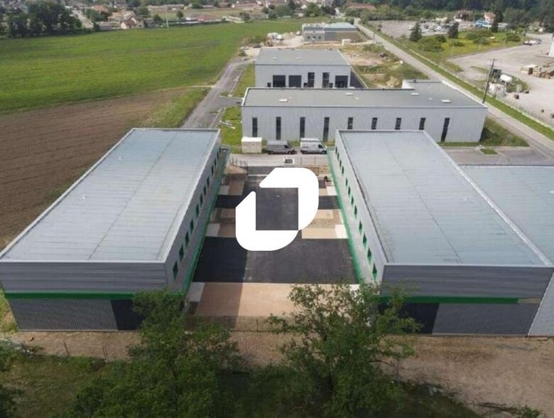 Flex in Tignieu-Jameyzieu for lease - Building Photo - Image 3 of 8