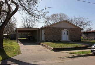 Plus de détails pour 811 W Brown St, Ennis, TX - Commerce de détail à louer