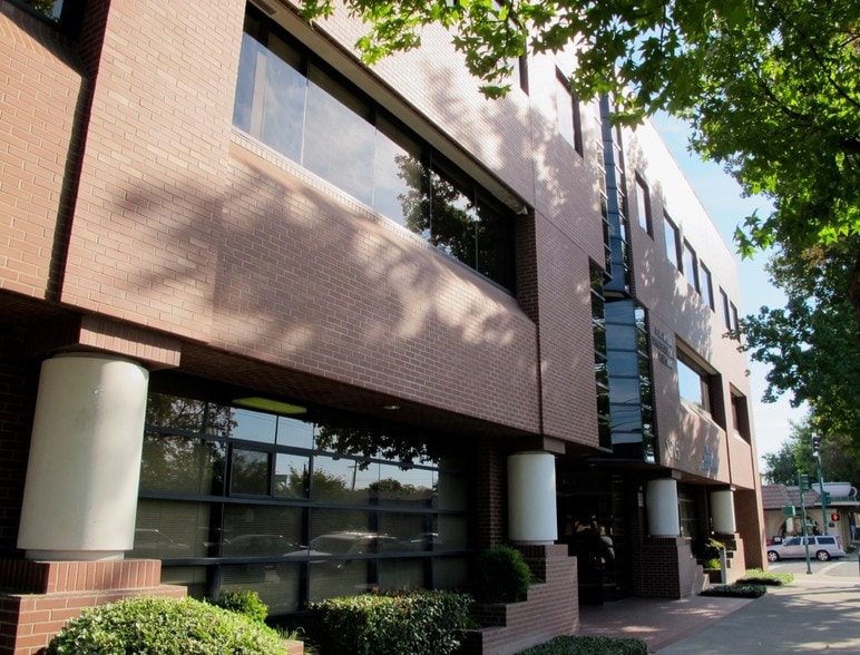 1315 Alhambra Blvd, Sacramento, CA for lease - Building Photo - Image 3 of 7