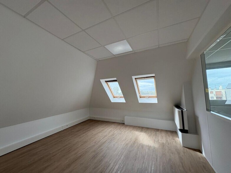 Office in Maisons-Laffitte for sale - Interior Photo - Image 2 of 4