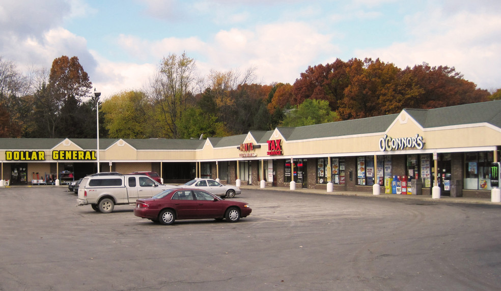 8028 Grand River Ave, Brighton, MI for lease - Building Photo - Image 1 of 4