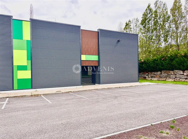 Commerce de détail dans Anse à louer - Photo du bâtiment - Image 2 de 3