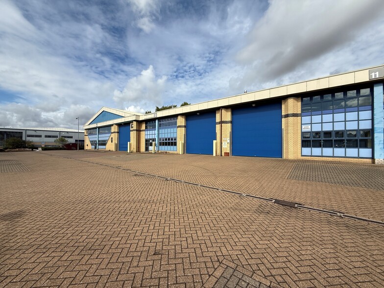 9-14 Campus 5, Letchworth Garden City for lease - Building Photo - Image 2 of 3