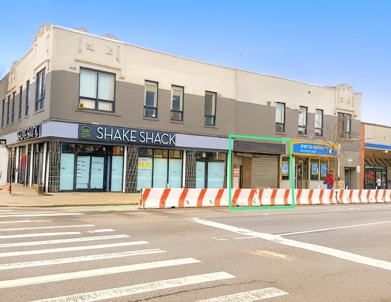 46-20 Queens Blvd, Sunnyside, NY for lease Primary Photo- Image 1 of 4