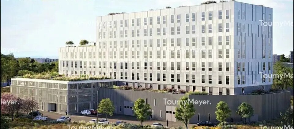 Flex in Toulouse for lease Building Photo- Image 1 of 5