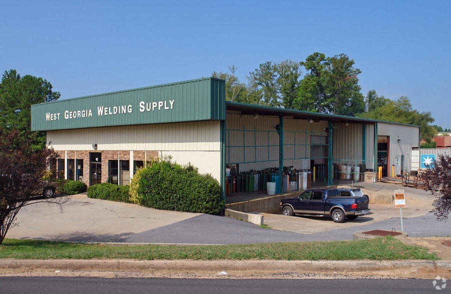 42 Werz Industrial Dr, Newnan, GA for sale - Building Photo - Image 2 of 2