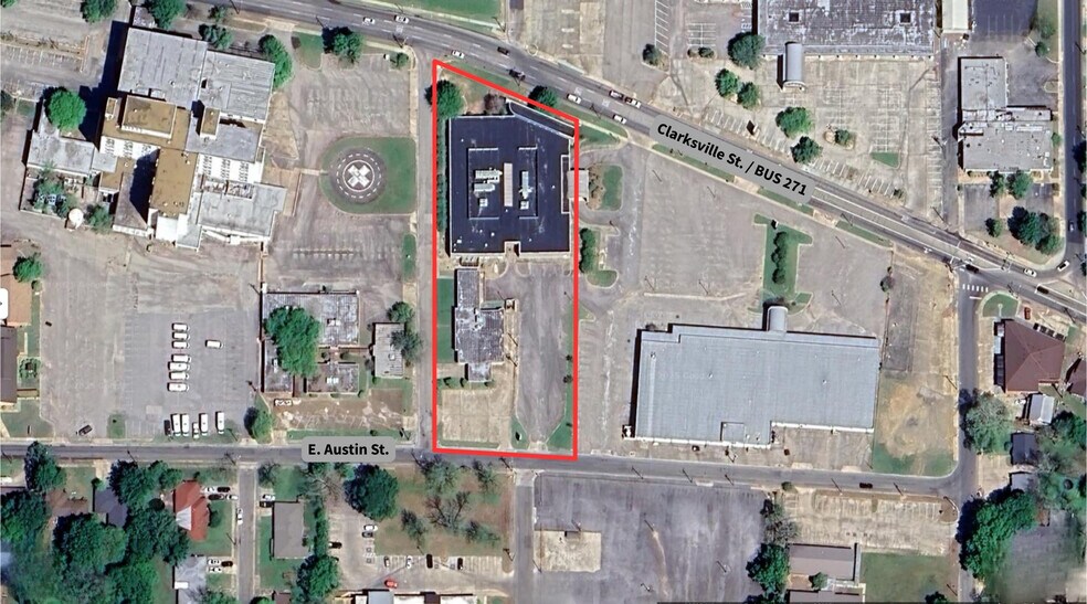 1000-1014 Clarksville & 1001 E. Austin portefeuille de 2 propriétés à vendre sur LoopNet.ca - Photo du bâtiment - Image 2 de 21