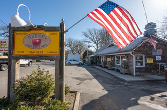 Plus de détails pour 8 Montauk Hwy, East Hampton, NY - Vente au détail à louer