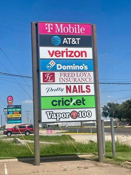 409 E Hwy 114, Levelland, TX à louer - Photo du bâtiment - Image 3 de 3