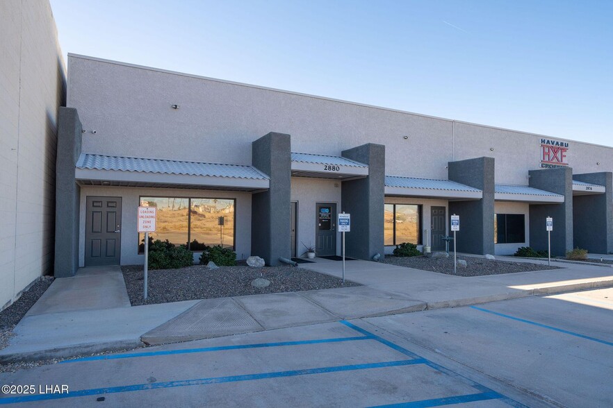 2880 Sweetwater Ave, Lake Havasu City, AZ for lease - Building Photo - Image 1 of 24