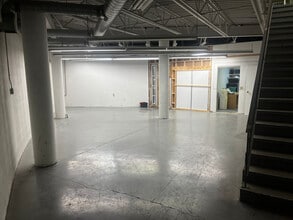 17250 Stony Plain Rd, Edmonton, AB for lease Interior Photo- Image 2 of 4