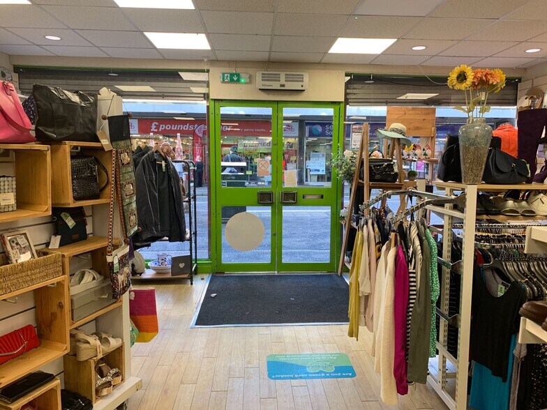 18 Scott St, Perth à louer - Photo du bâtiment - Image 3 de 3