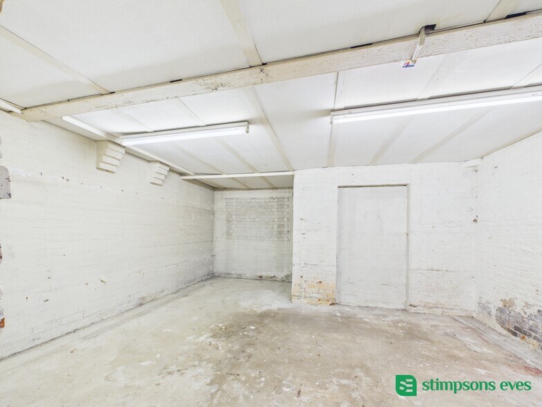 24 West St, Dunstable à louer - Photo du bâtiment - Image 3 de 20