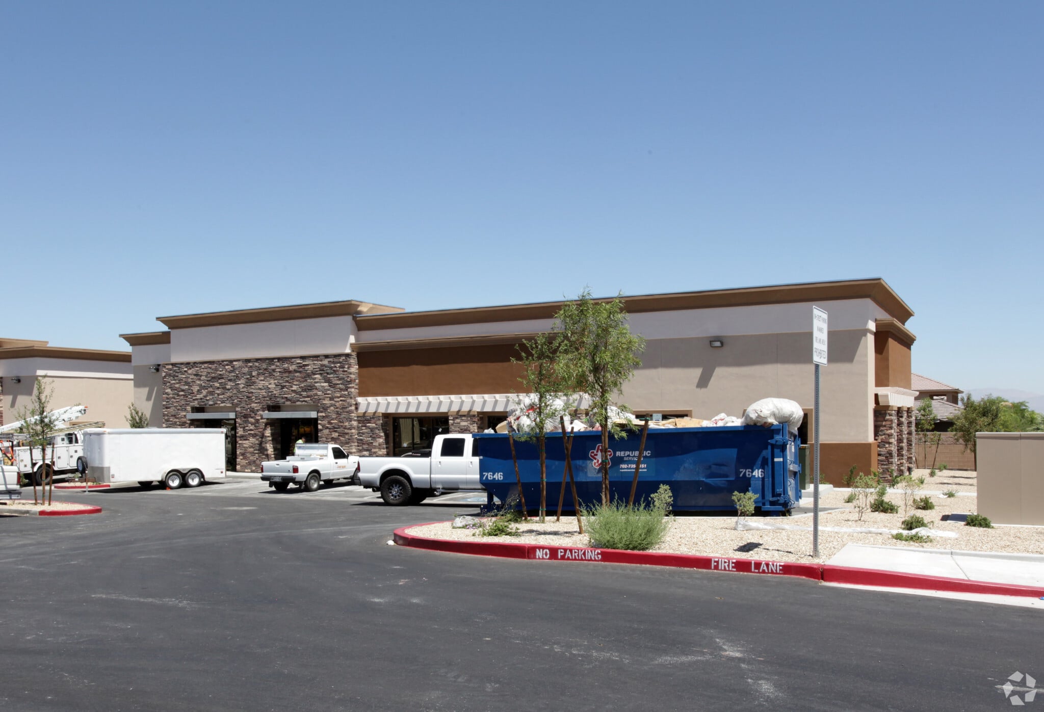 2340 W Horizon Ridge Pky, Henderson, NV à louer Photo principale- Image 1 de 14