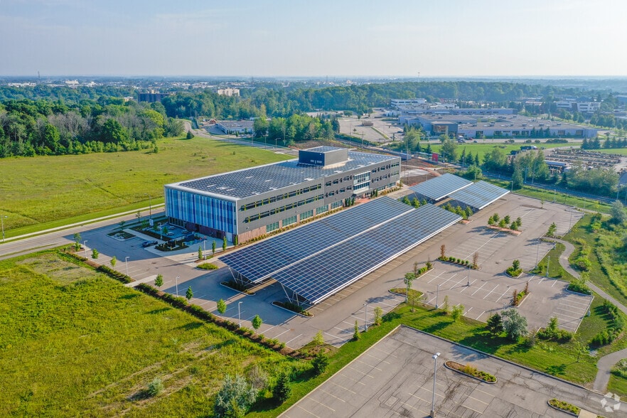 420 Wes Graham Way, Waterloo, ON à louer - Photo du bâtiment - Image 2 de 4