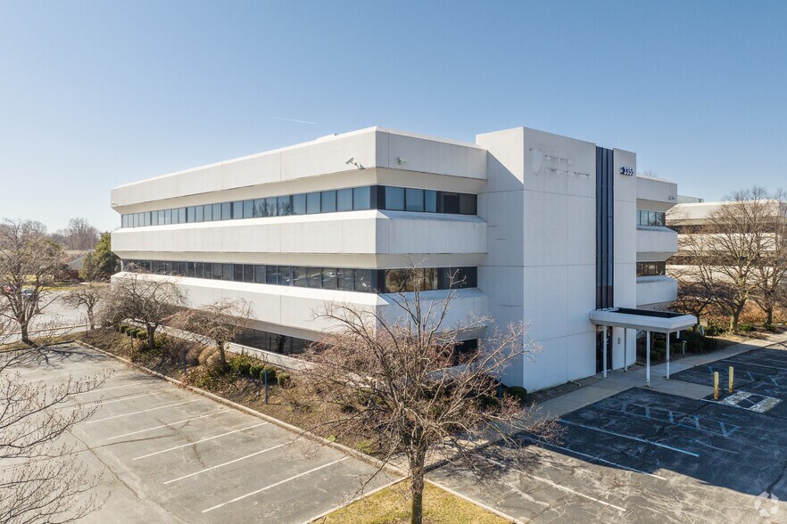 3355 Glendale Ave, Toledo, OH à louer - Photo du bâtiment - Image 2 de 6