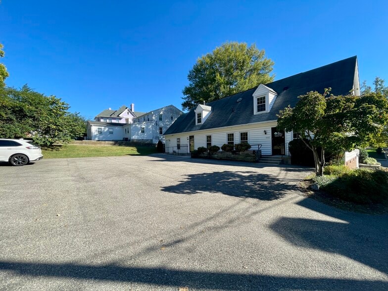 1017 2nd St SW, Roanoke, VA for lease - Building Photo - Image 2 of 11