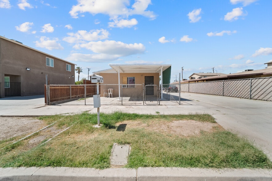 942 G St, Brawley, CA for sale - Building Photo - Image 3 of 14