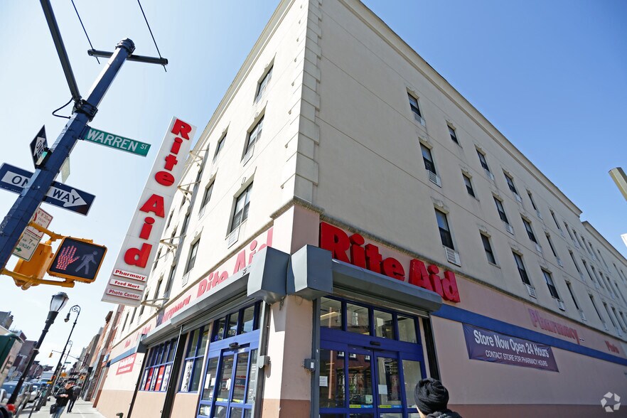 312 Warren St, Brooklyn, NY à louer - Photo du bâtiment - Image 2 de 27