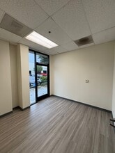 31947 Corydon Rd, Lake Elsinore, CA for lease Interior Photo- Image 2 of 3