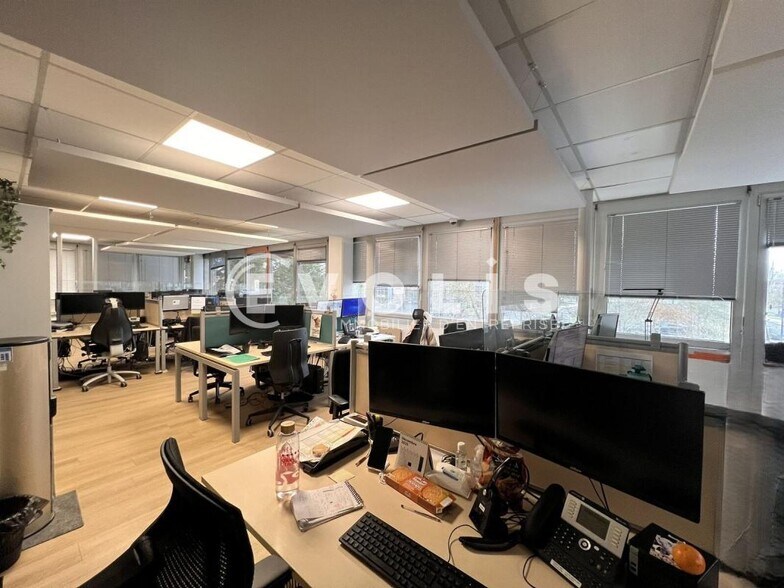 Office in Bruges for lease - Interior Photo - Image 2 of 5