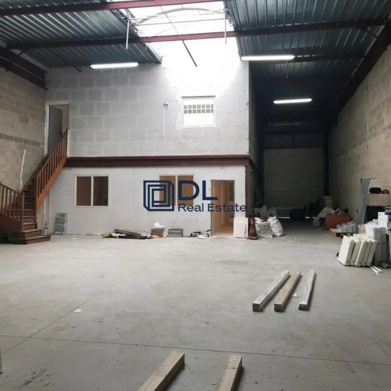 Flex in Collégien for lease Interior Photo- Image 1 of 7