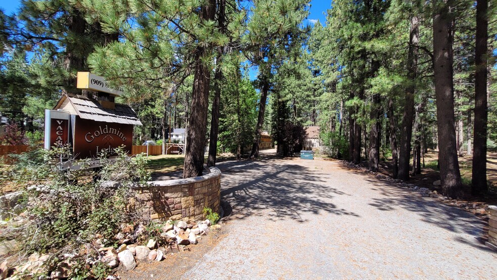 42268 Moonridge Rd, Big Bear Lake, CA for sale - Building Photo - Image 1 of 45