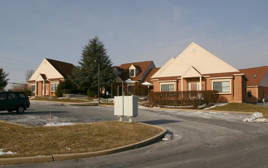 1572-1580 McDaniel Dr, West Chester, PA à louer - Photo principale - Image 1 de 6