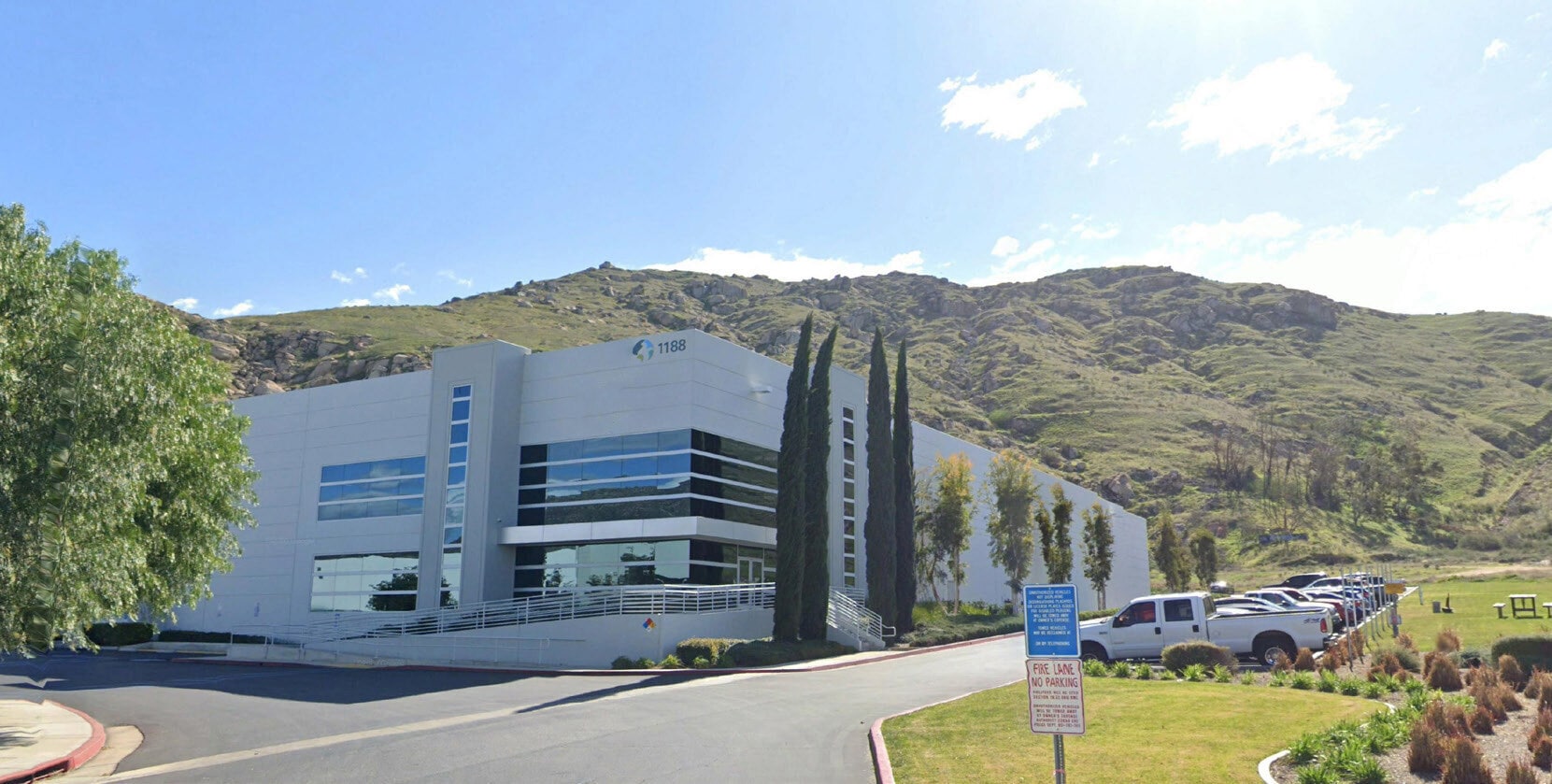 1188 Mount Vernon Ave, Riverside, CA for lease Building Photo- Image 1 of 3