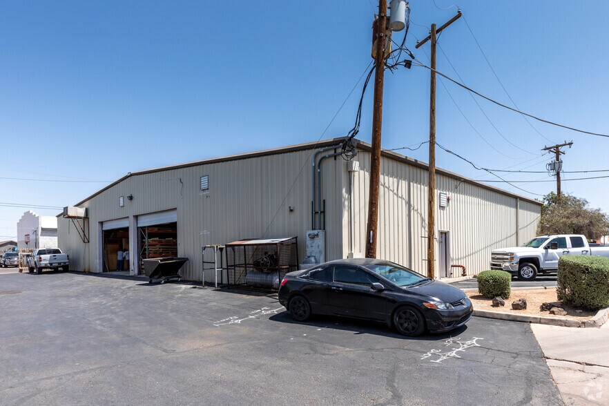 1645-1711 E Jackson St, Phoenix, AZ à louer - Photo du bâtiment - Image 2 de 25