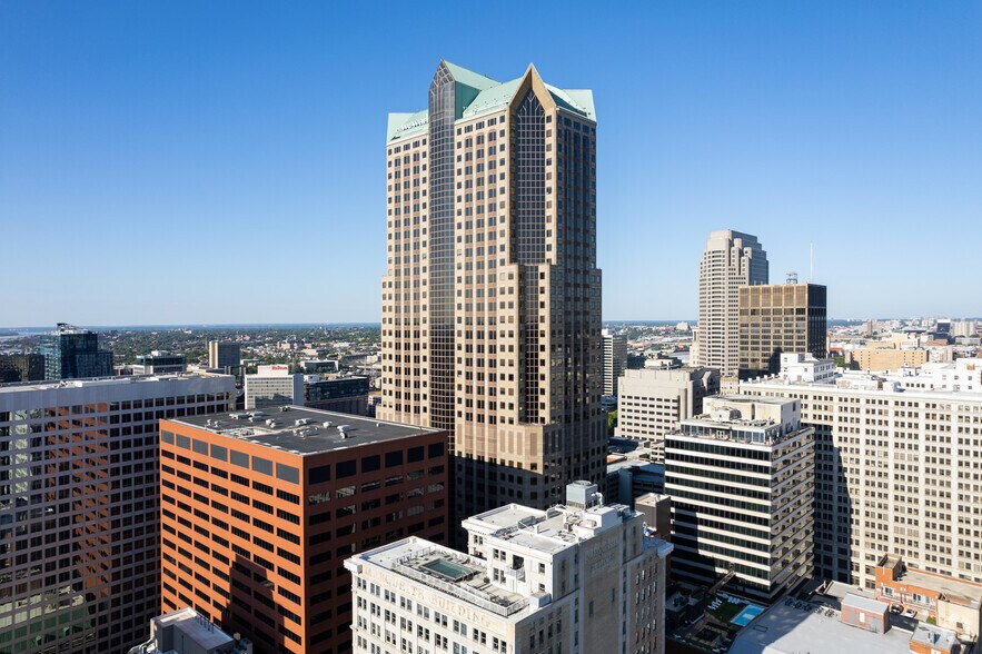 211 N Broadway, Saint Louis, MO à louer - Photo du bâtiment - Image 1 de 34
